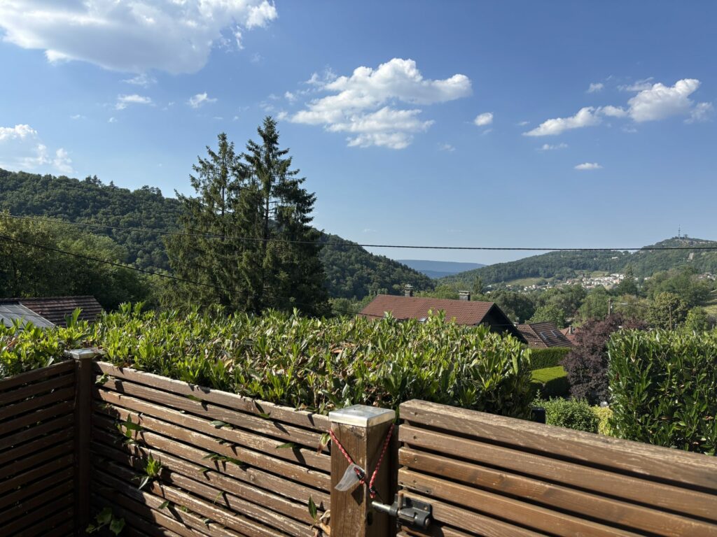 Maison avec piscine intérieure